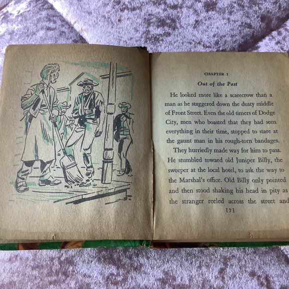 Vintage Gunsmoke book - Picture 5 of 14